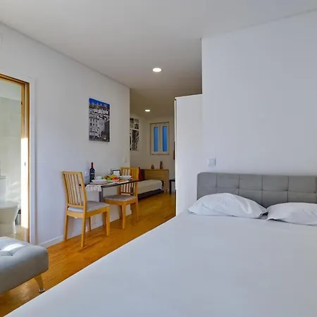 Perfect Flat Apartment *